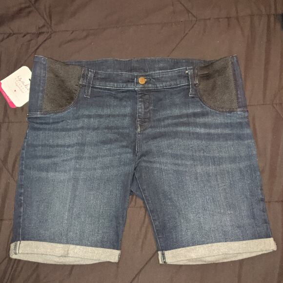 Isabel Maternity by Ingrid & Isabel Bermuda Shorts + Side Panels Size 16 - Picture 1 of 14